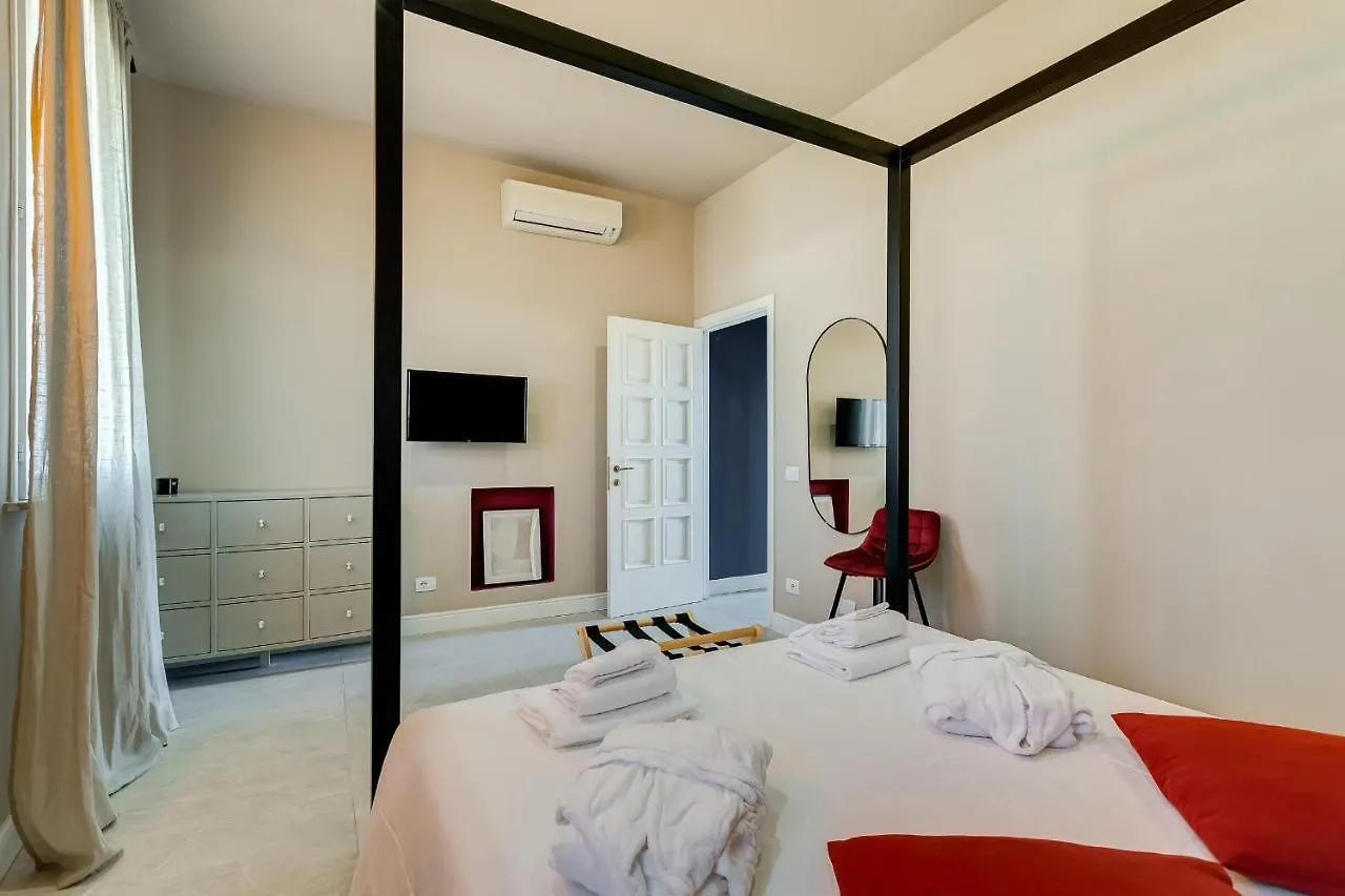 Vivilo Roma Trevi - Luxury Experience - Private Jacuzzi On Terrace - Insane View Hotel Guest house Rome