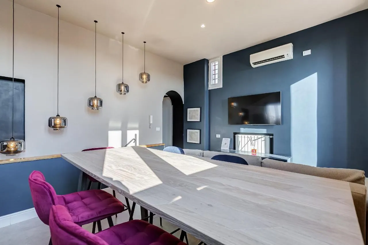 Guest house Vivilo Roma Trevi - Luxury Experience - Private Jacuzzi On Terrace - Insane View Hotel