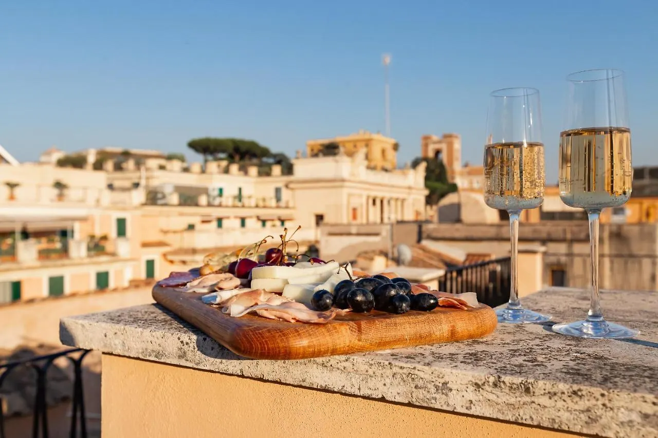 Guest house Vivilo Roma Trevi - Luxury Experience - Private Jacuzzi On Terrace - Insane View Hotel Italy